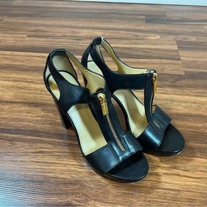 Michael Kors Berkeley Black Leather Zip Sandals 8 - pls read below